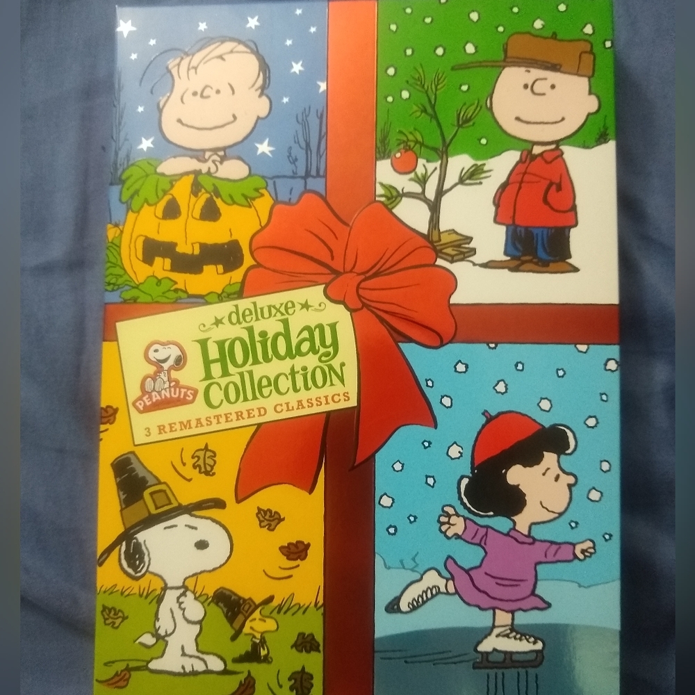 Deluxe Peanuts Holiday Collection :3 remastered classics